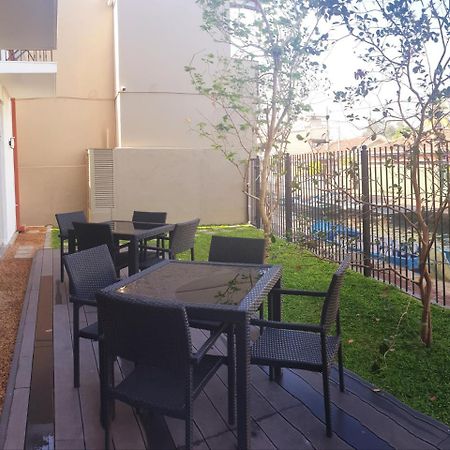 Hive 68 - Hotel And Resorts Negombo Bagian luar foto