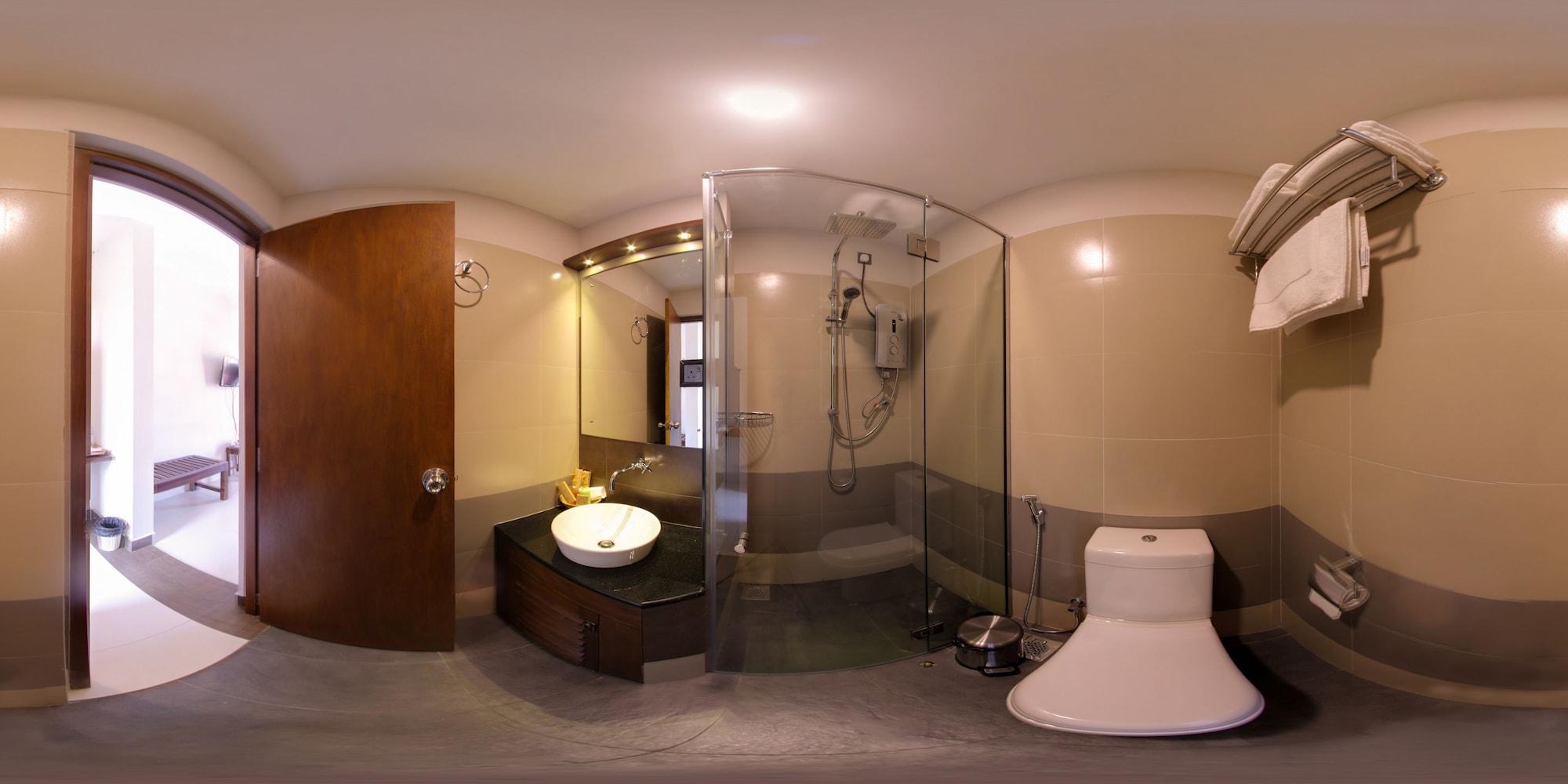 Hive 68 - Hotel And Resorts Negombo Bagian luar foto